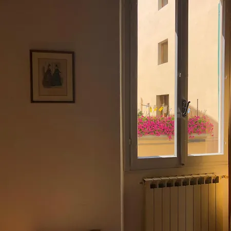 Apartament Coach 8 *